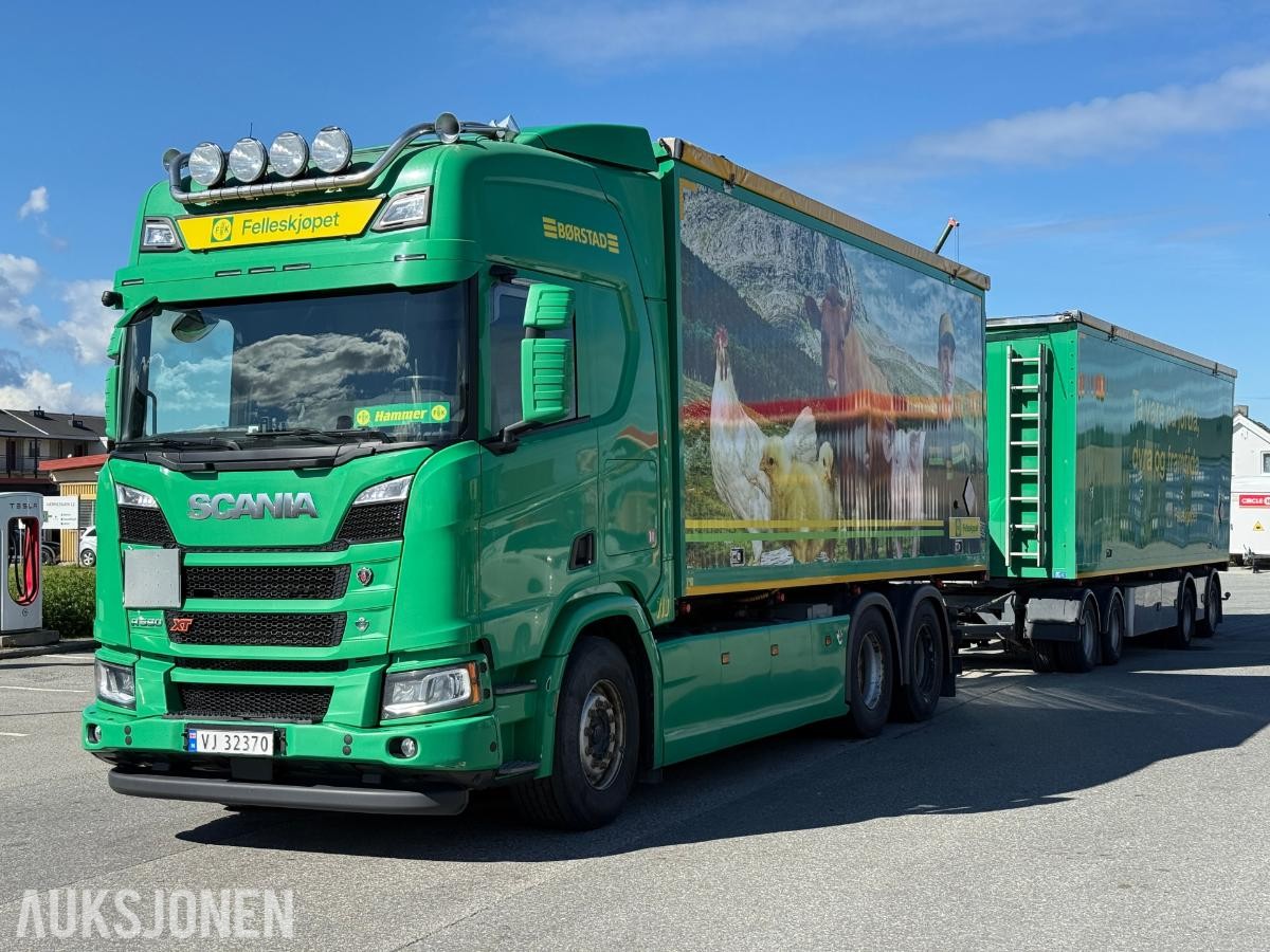 2023 Scania R590 XT Med He-Plan Fliskassehenger
